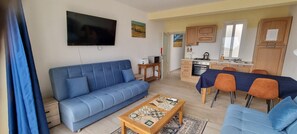 Smart TV - New 1 Bedroom Apartment with Country Views (Ix-Xagħra)