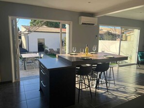 Dining - Riboleys - Maison de 100m2 avec jardin (Vias)