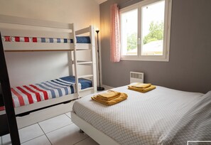 3 habitaciones y cuna de viaje 