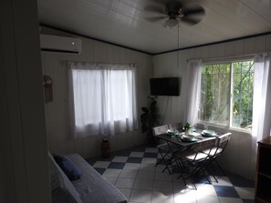 Dining - Charming 2-bedroom beach house in CR's only Blue Zone with AC, WiFi and Jacuzzi. (Lepanto)