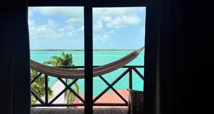 Maria Isabel Cabins, Bacalar #1