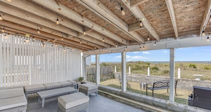 Oceanfront Cozy Beach Duplex