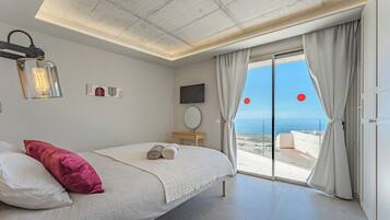 2 slaapkamers, een kluis op de kamer, een strijkplank/strijkijzer