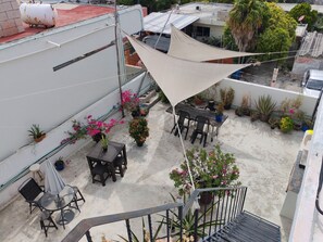Outdoor dining - ON THE BEACH SEASIDE SUNRISE HAVEN 3 BEDROOMS WITH SEA VIEW (Cancún)