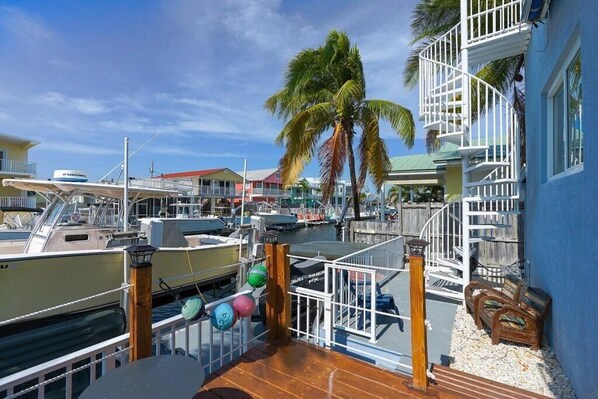 Terrace/patio - Enchanting Island Escape with water views, Large House in Tavernier (Tavernier)
