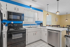 Appart'hôtel, plusieurs lits (St. Martin Beachwalk Villas 214) | Cuisine privée