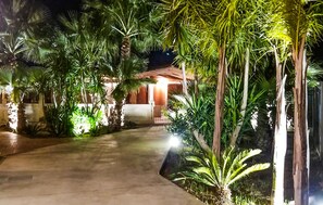 Property grounds - Nice home in Vittoria (Vittoria)