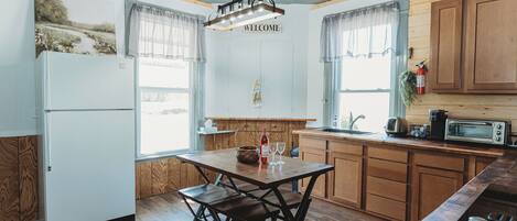 Mikrobølgeovn og kokeplater