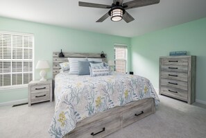 4 bedrooms, desk, iron/ironing board, free WiFi