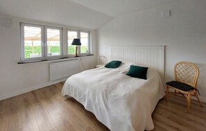 2 bedrooms, free WiFi