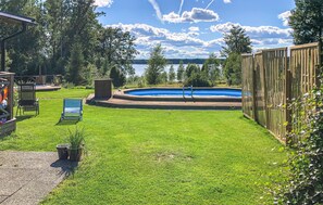 A heated pool - Gorgeous home in Ryd with sauna (Ryd)