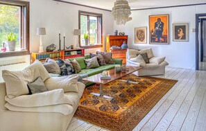 Fireplace - Lovely home in Nässjö with sauna (Nässjö)