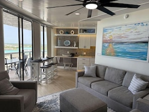 Apartamento, varias camas (Surfside Resort #1406) | Zona de estar
