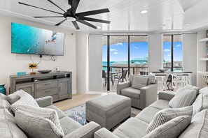 Lejlighed - flere senge (Surfside Resort #1406) | Opholdsområde