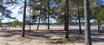 Awesome home in Sandarne with WiFi