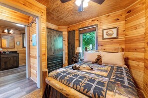 2 多间卧室、熨斗/熨衣板、WiFi、床单