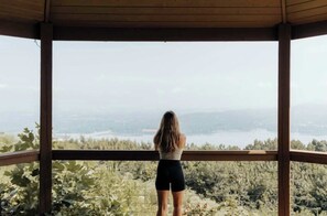 Property grounds - Elk Ridge Cabin – Private Hot Tub & Stunning Views (Bryant)