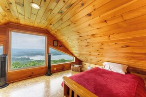 3 chambres, fer et planche à repasser, Wi-Fi, draps fournis