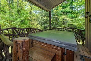 Cabaña Deluxe, vista al jardín | Terraza o patio