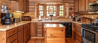 The Cabins at Seven Foxes