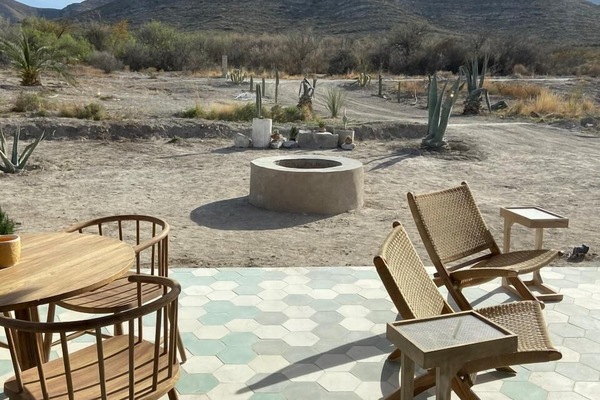 Deluxe Suite, Garden View | Terrace/patio