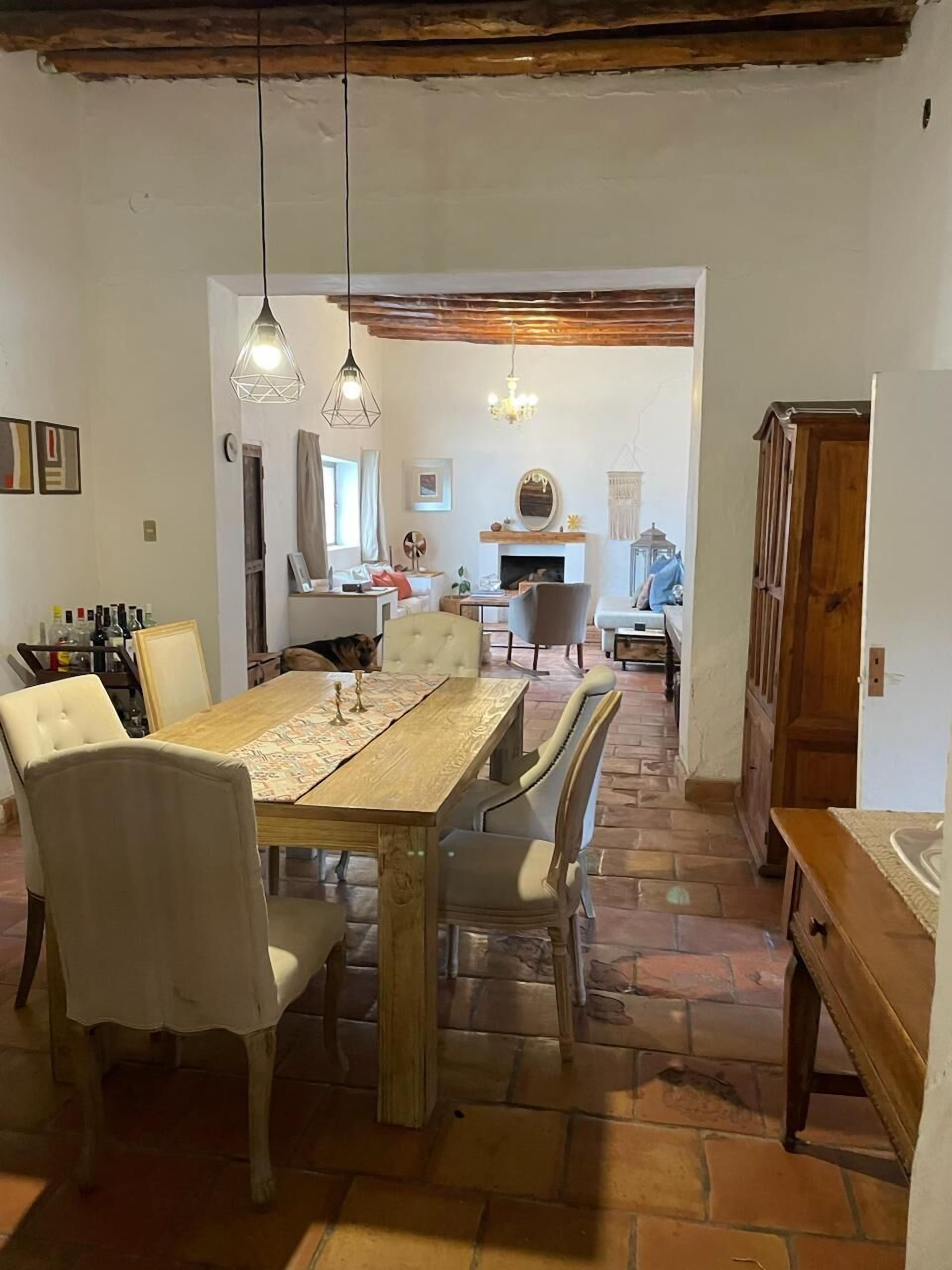 Deluxe House, 5 Bedrooms, Garden View | Dining room