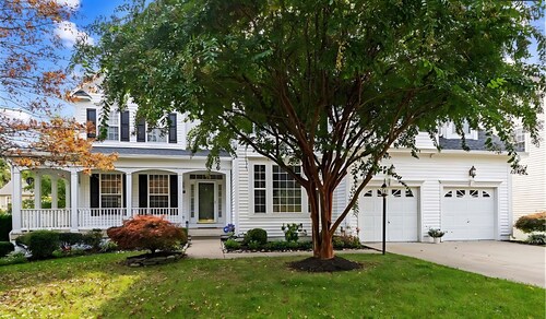 Spacious 5-bedroom 4-bath house with office in Bowie AC, WiFi. Enjoy your stay