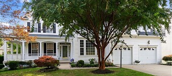 Spacious 5-bedroom 4-bath house with office in Bowie AC, WiFi. Enjoy your stay