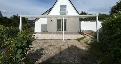 Cozy Attic Apartment on Großensee - Relaxation at the Gates of Hamburg