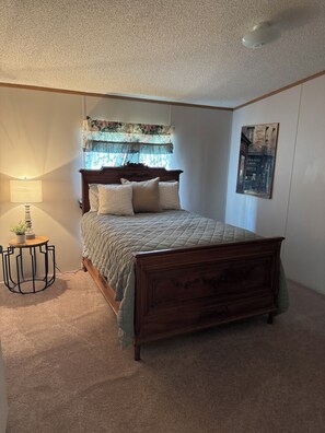4 bedrooms, WiFi, bed sheets