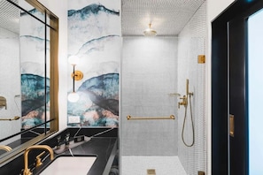 Hair dryer, towels