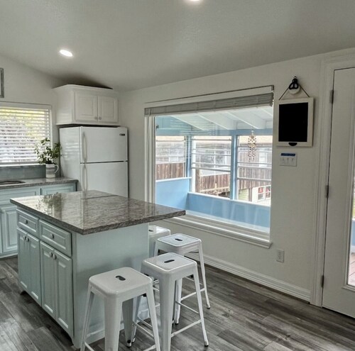 The Lone Oak River Retreat on The San Bernard River - Fisherman's Paradise!