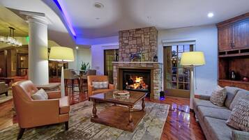 Télévision, cheminée