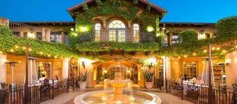 Mediterranean Unit with Outdoor Pool, Free Parking, Near Silicon Valley