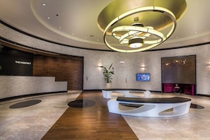 Interior - 2 Suites with Rooftop Lounge & Beautiful Views of Chicago Skyline (Chicago)