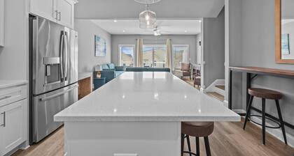 New! Ocean View, Pool, Steps to the Sea!