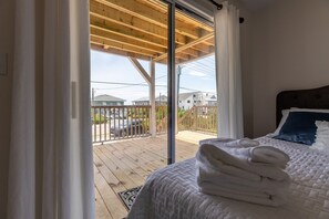 4 slaapkamers, een strijkplank/strijkijzer, gratis wifi, beddengoed