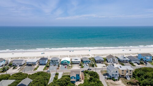 Private Beach Access w/ Ocean View-Sleeps 10!!