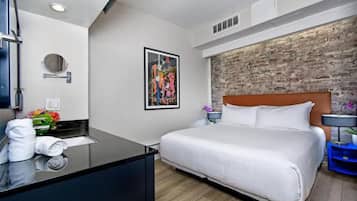 1 bedroom, desk, iron/ironing board, free WiFi