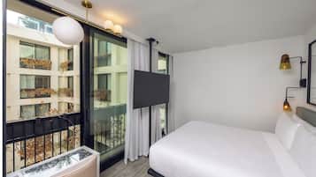 1 habitación, tabla de planchar con plancha, wifi gratis y ropa de cama