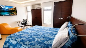 1 chambre, coffres-forts dans les chambres, bureau