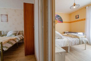 2 quartos, berço de viagem, Wi-Fi de cortesia