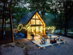 Terrace/patio - Lux A-Frame w/ Hot Tub, Fire Pit, Kayaks & Views (Rockwell)