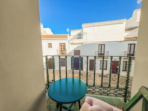 Apartment, 1 Schlafzimmer, Raucher, Stadtblick | Balkon