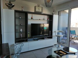 TV