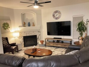 スマートテレビ、暖炉