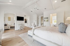 4 bedrooms, internet, bed sheets