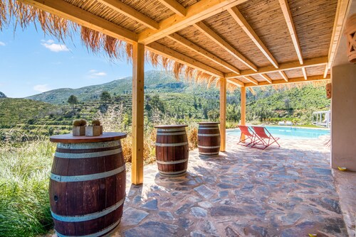 Country House 'La Ruta Naranja' with Sea View, Wi-Fi and Air Conditioning