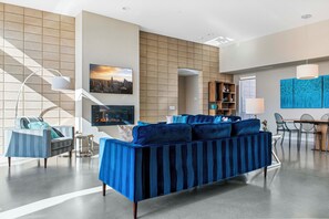 Smart TV, fireplace - Modern Desert Lux - A Ryson Property (Palm Springs)