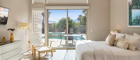3 habitaciones, tabla de planchar con plancha, wifi y ropa de cama